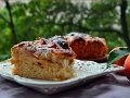 Дрожжевой пирог с медом и нектаринами