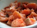 «Гребешки» в соусе из копченого лосося