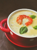 Сливочный крем-суп с креветками и шафраном